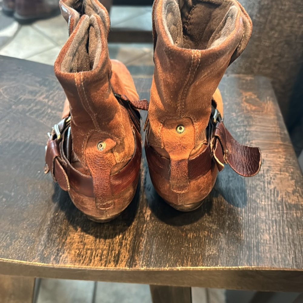 Miz Mooz distressed leather boots - Picture 3 of 6